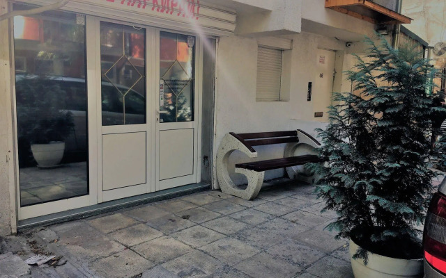Samuil Apartments