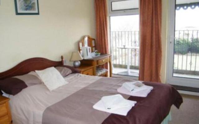 The Laurels Hotel