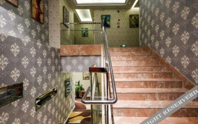 V International Apartment Hotel (Currently unavailable)