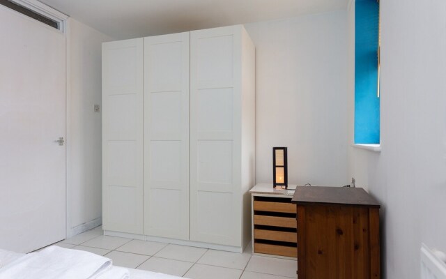 Modern 1 Bedroom Apartment in Shepherds Bush