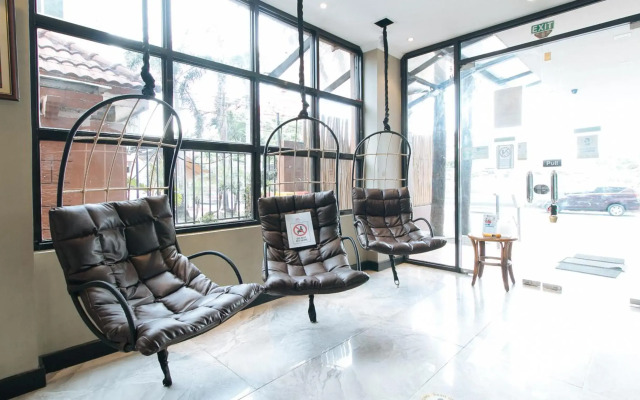 RedDoorz Plus Near Bamboo Organ Las Piñas