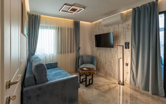Lazar Lux Apartments