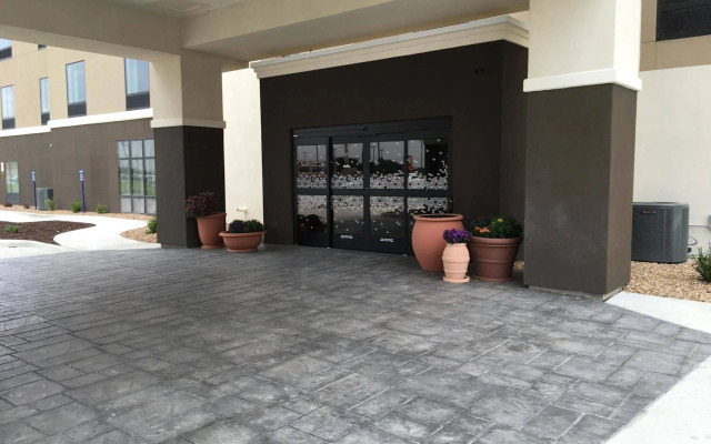 Hampton Inn McPherson