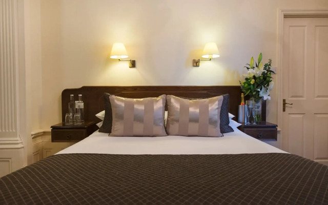 Moorhill House Bed & Breakfast