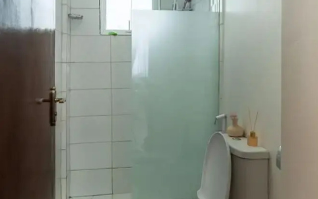 2BR Apartment in Mombasa - Pool & Near Beach