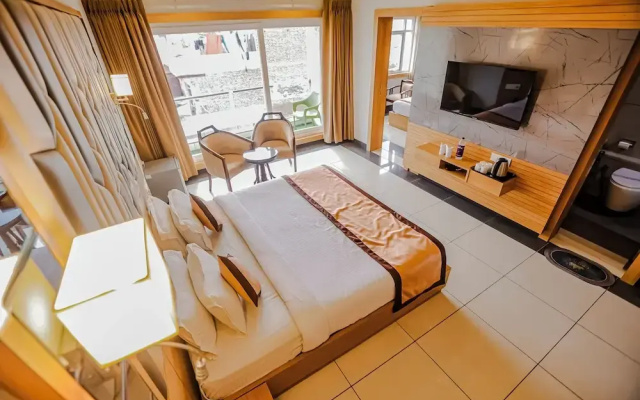 Hotel Mukut Mani Govardhan