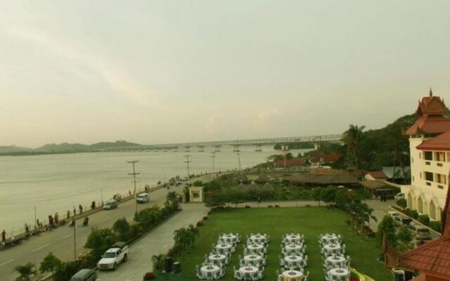 Mawlamyine Strand Hotel