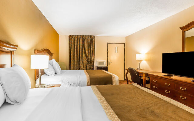 Quality Inn Crossville Near Cumberland Mountain State Park