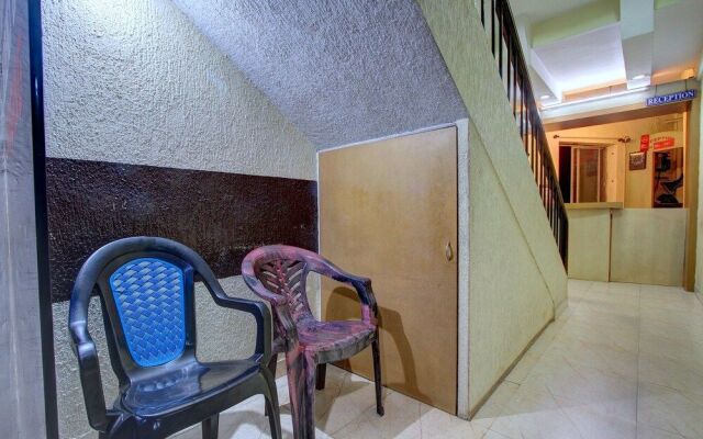 OYO 22503 Hotel Residency Gate