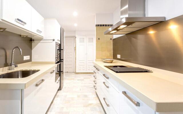 Spectacular apartment with 258m2 and 4BD near Alcazar. San Fernando