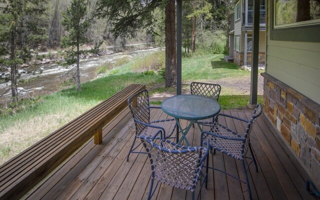 Coldstream Townhome 19