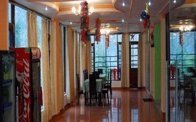 Hotel Bhagsu Heights