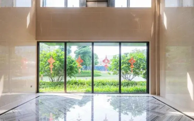 Molis International Apartment