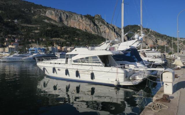 Yacht Summertime 3 Bedrooms