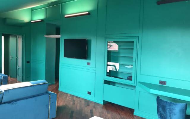 Garibaldi Suites