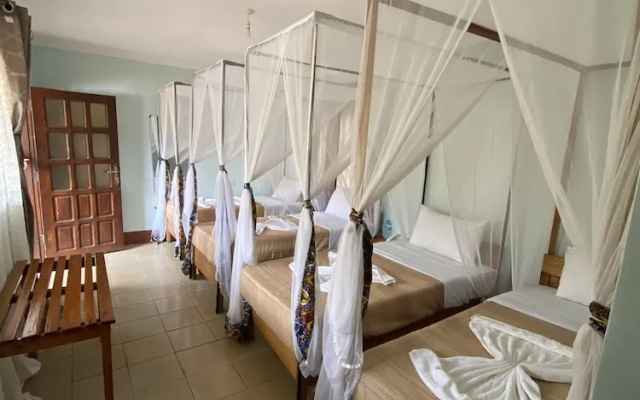 Patamu Restaurant & Lodge