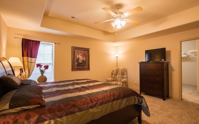 Kyler's Kondo 5 Bedroom Villa