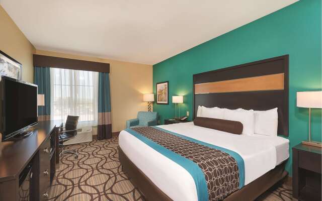 La Quinta Inn & Suites by Wyndham Carlsbad