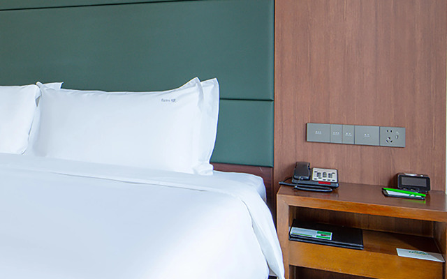 Holiday Inn Qingdao City Centre by IHG