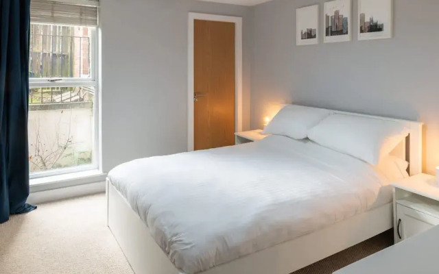 Host Stay Burton Road