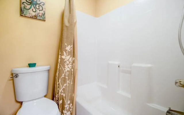 Waterway Village 13h 2 Bedroom Condo