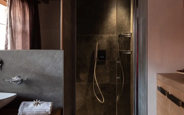 Stella Alpina Suite