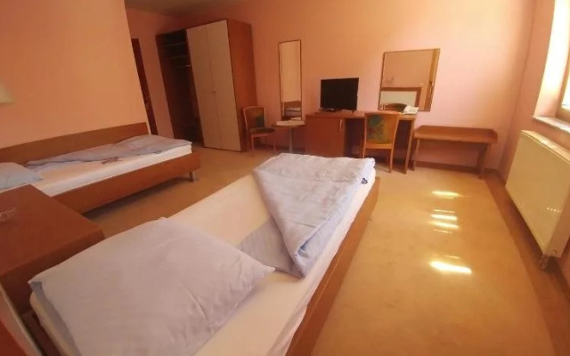 Delminium Hotel