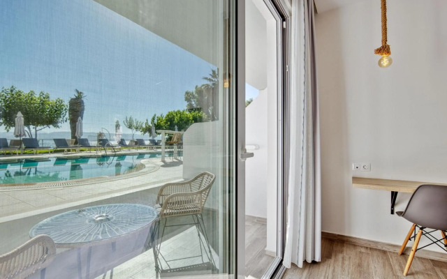 Sirocco Hotel