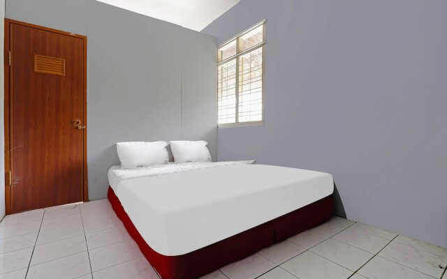 OYO Life 92694 Kost Nino