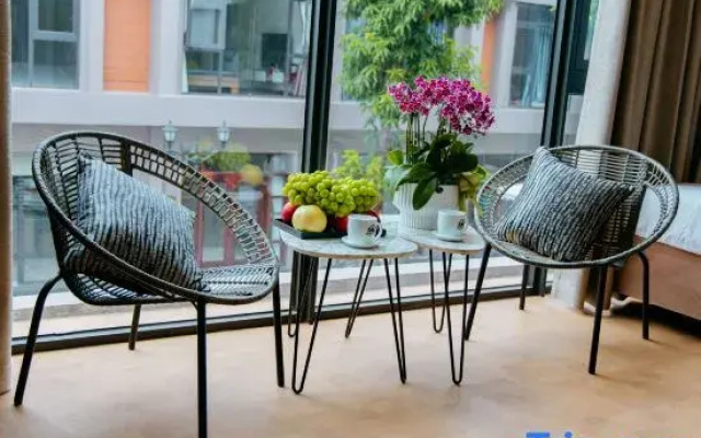 Paradise Bay Hotel - Vinhomes Ocean Park 3