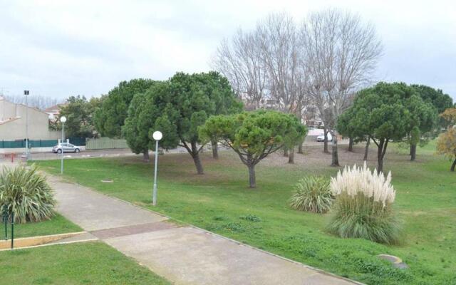 Appartement Le Grau-du-Roi, 2 pièces, 6 personnes - FR-1-250-105