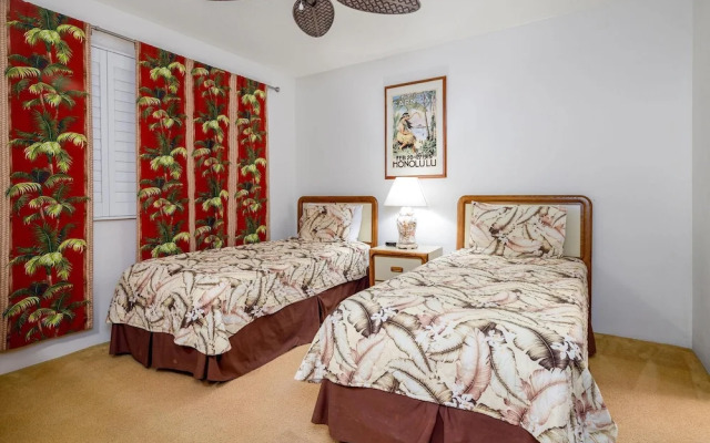 Kahaluu Bay Villas 304