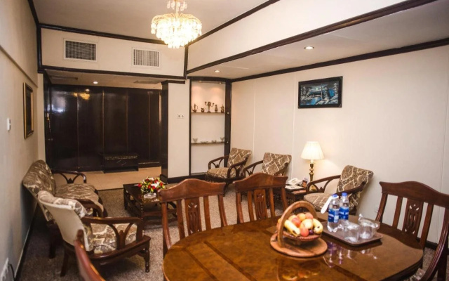 Hotel Mehran
