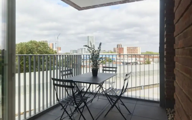 The Tottenham Scenery - Elegant 2bdr Flat With Balcony