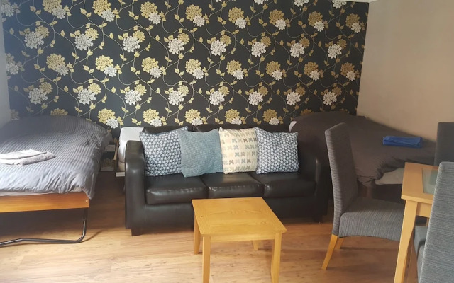 Dragon - Garnet Apartment 1 Bedroom Home