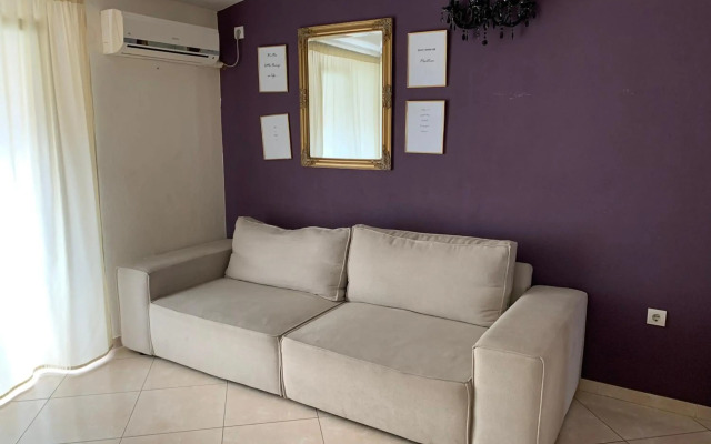 Cozy Apartment w/ WiFi+Parking+2 Bikes