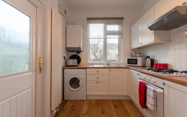 Glebe Street Apartment - Sleeps 4