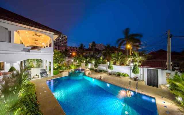 Royal Park Pool Villa Pattaya