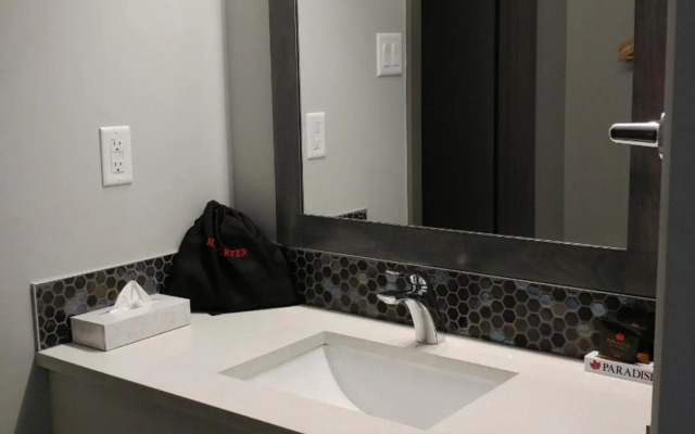 Paradise Inn & Conference Centre