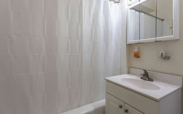 Rittenhouse GEM - Elevator, Gym, Location