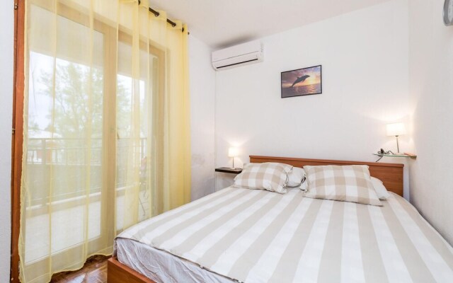 Amazing Home in Karlobag With 3 Bedrooms and Wifi