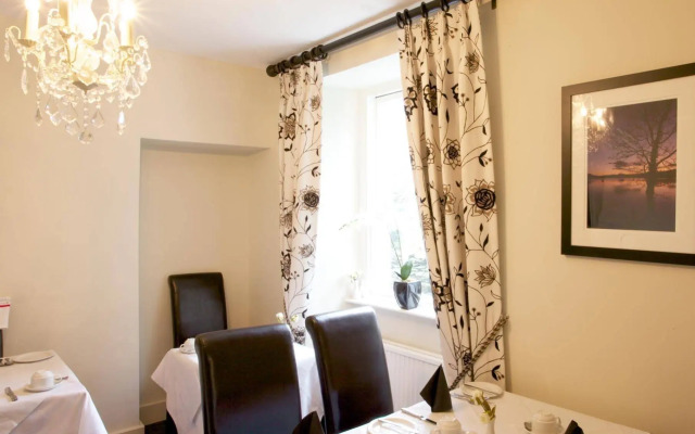 Holly Lodge Guest House