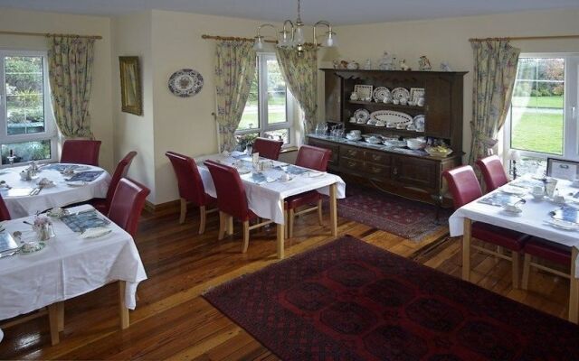 Moyglare Lodge Country House B&B