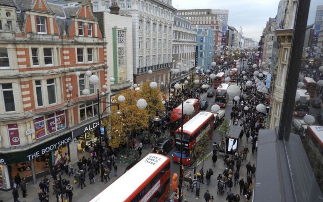 Oxford Street Apartment