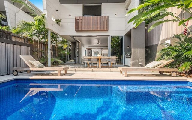 KoKo's Beach Houses 1 and 2