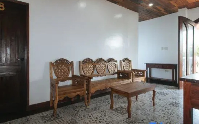 RedDoorz @ Casa Rafaelle Transient Ilocos Sur