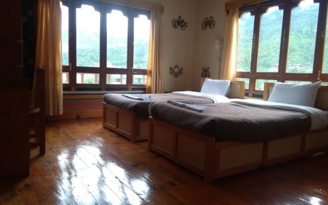 Nirvana Lodge