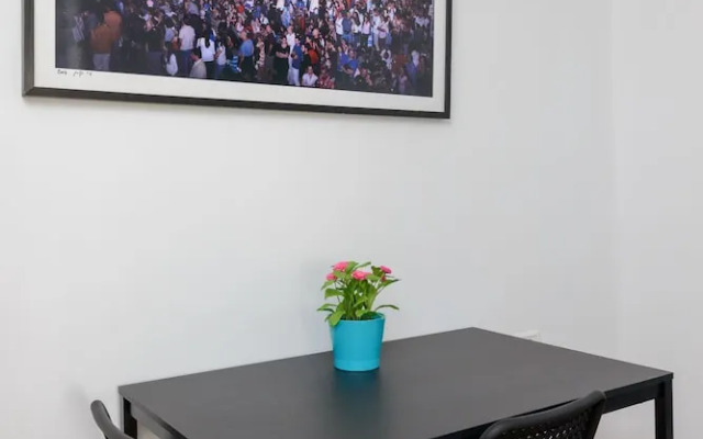 Herzel beach apartment