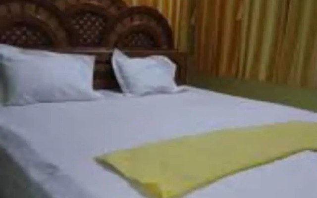 Goroomgo swastik Guest House Varanasi