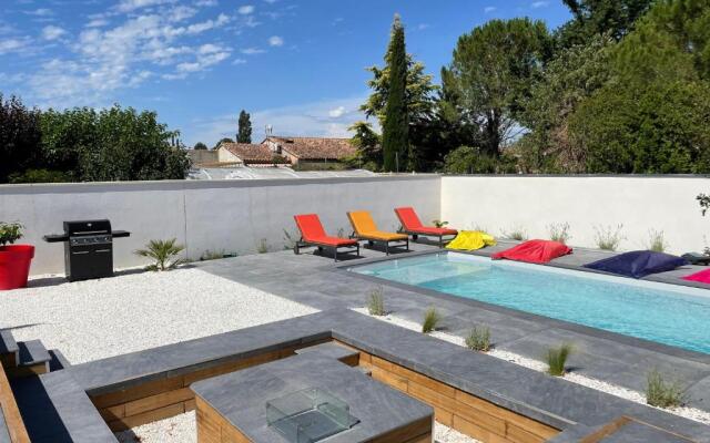 Magnifique villa avec piscine / jacuzzi / brasero